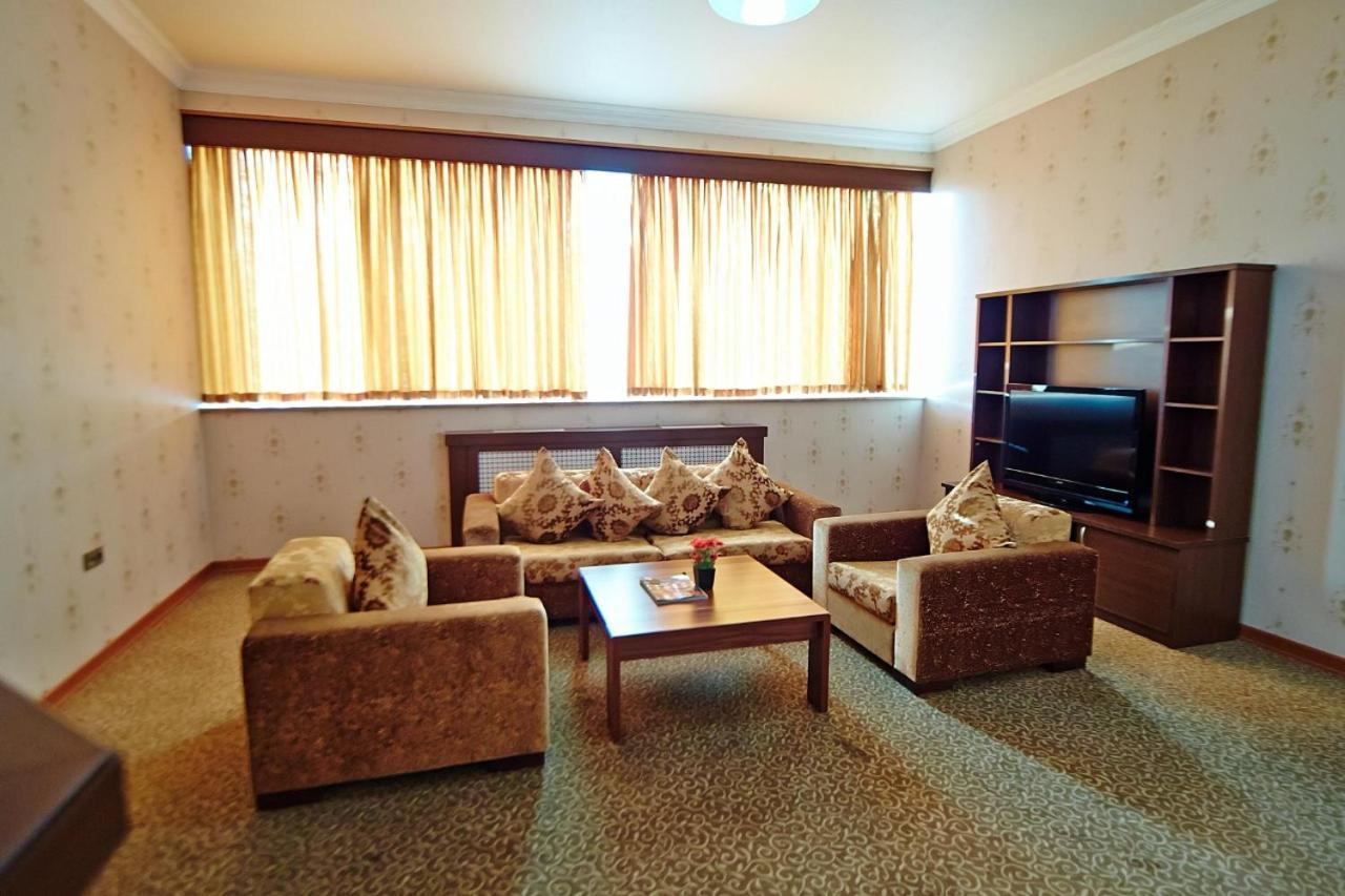 Grand Nakhchivan Hotel Kültér fotó