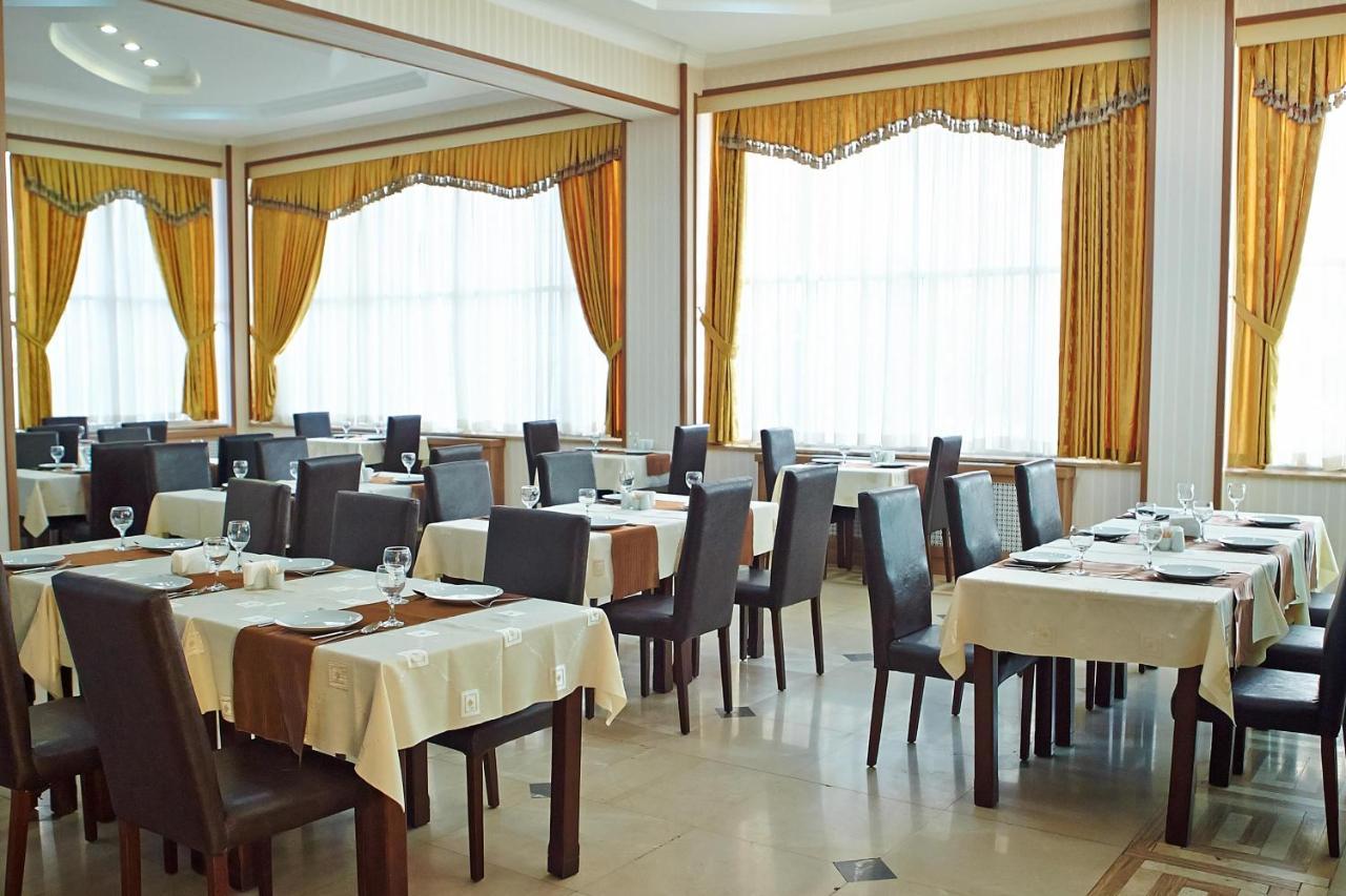 Grand Nakhchivan Hotel Kültér fotó