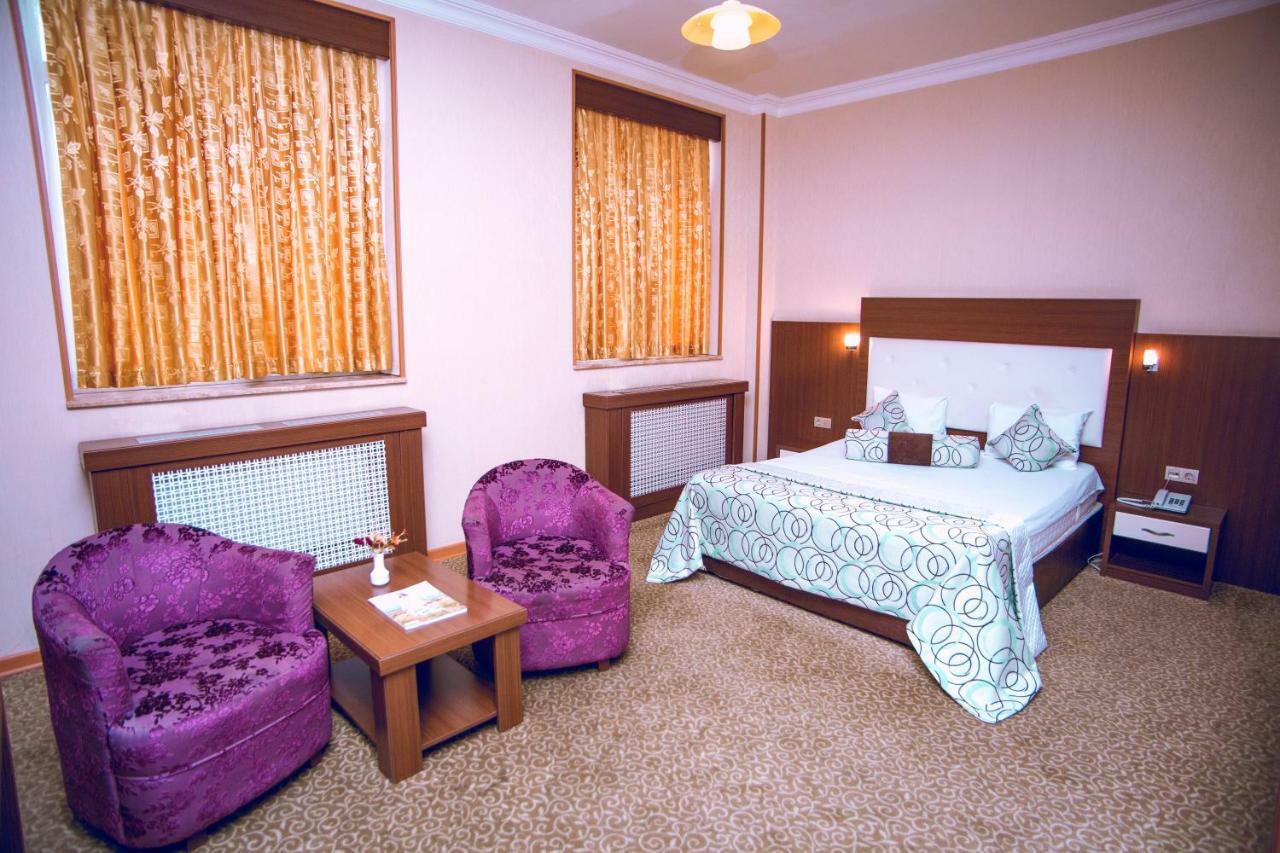 Grand Nakhchivan Hotel Kültér fotó