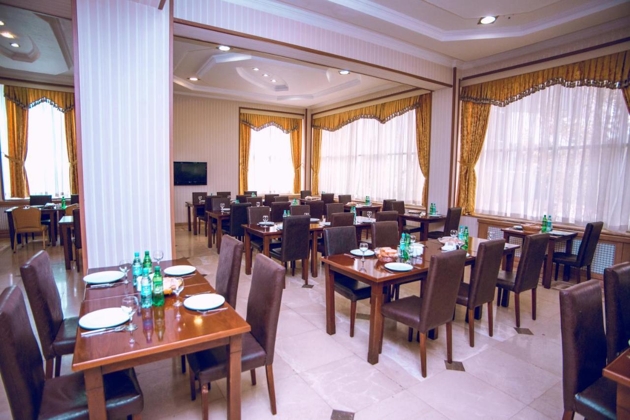 Grand Nakhchivan Hotel Kültér fotó